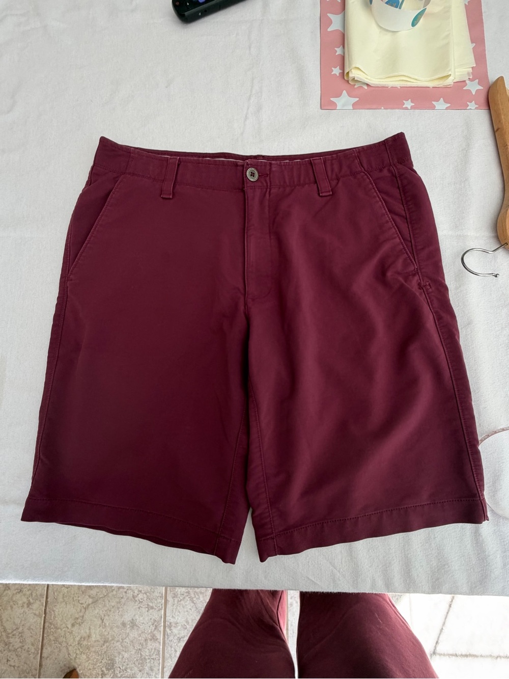 Under Armour Men's Flat-Front Shorts in Burgundy